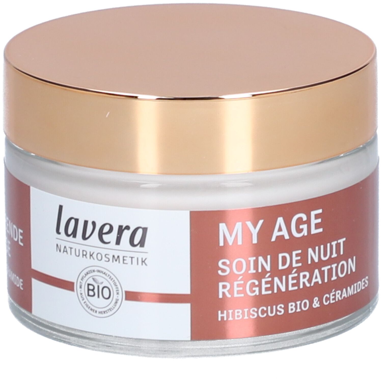 Pot de crème avec couvercle doré. Inscription : lavera Naturkosmetik, MY AGE Soin de nuit régénération, Hibiscus Bio & Céramides.