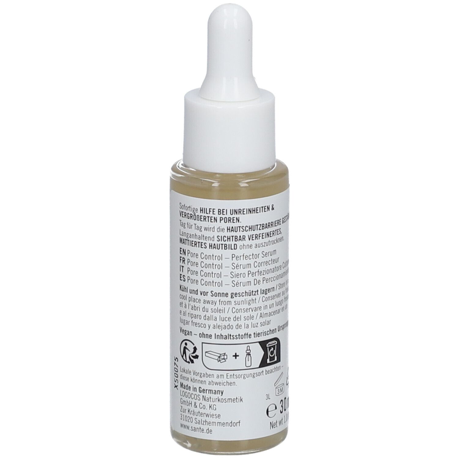 Serumfles met pipet. Achterkant met tekst. Opschrift: EN Pore Control Serum, 30 ml. Vegan.