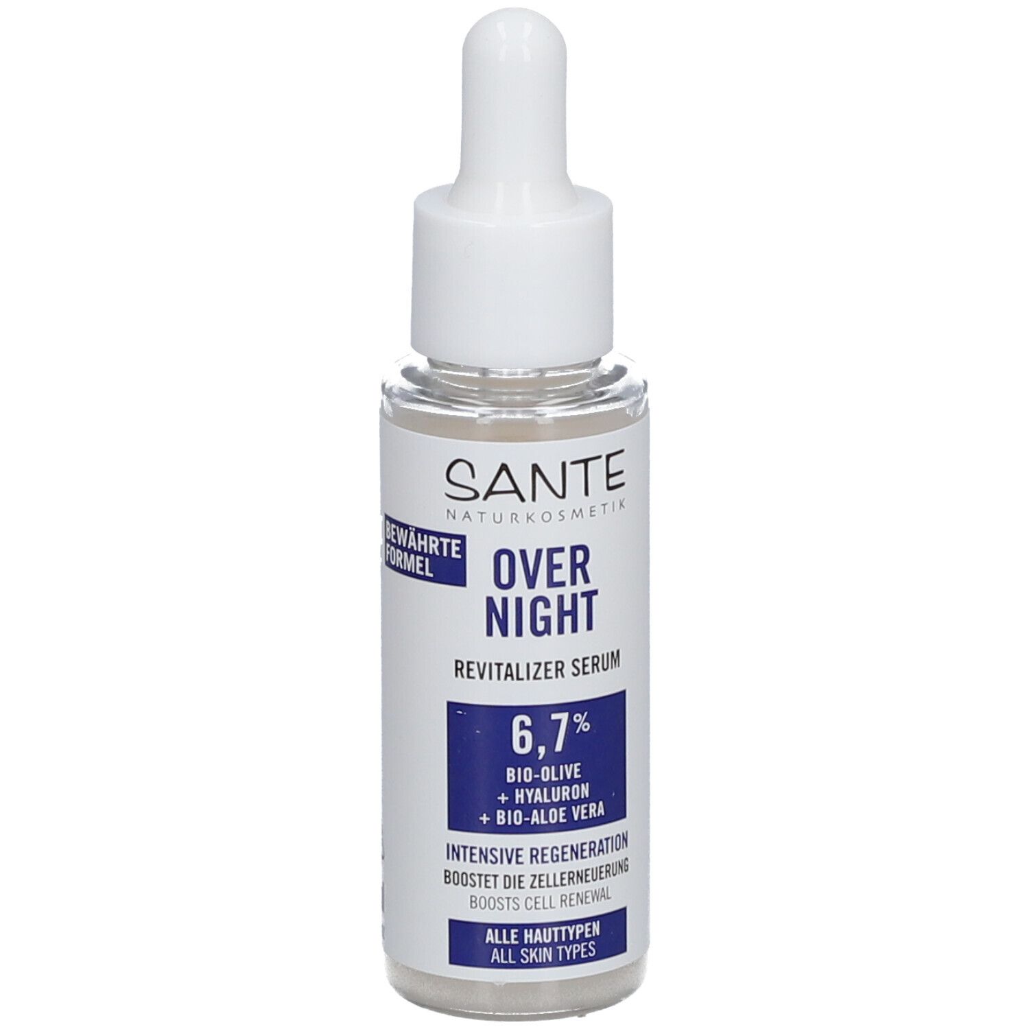 Flacon de sérum avec pipette. Inscription: SANTE, OVER NIGHT, Revitalizer Serum, 6,7%, Bio-Olive + Hyaluron + Bio-Aloe Vera. Pour tous types de peau.