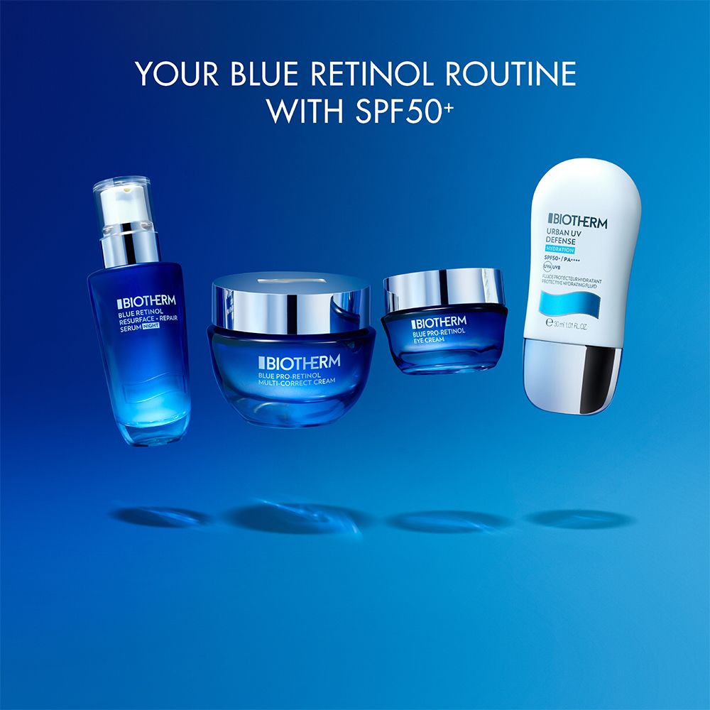 Produits bleus sur fond bleu. Texte: YOUR BLUE RETINOL ROUTINE WITH SPF50+.