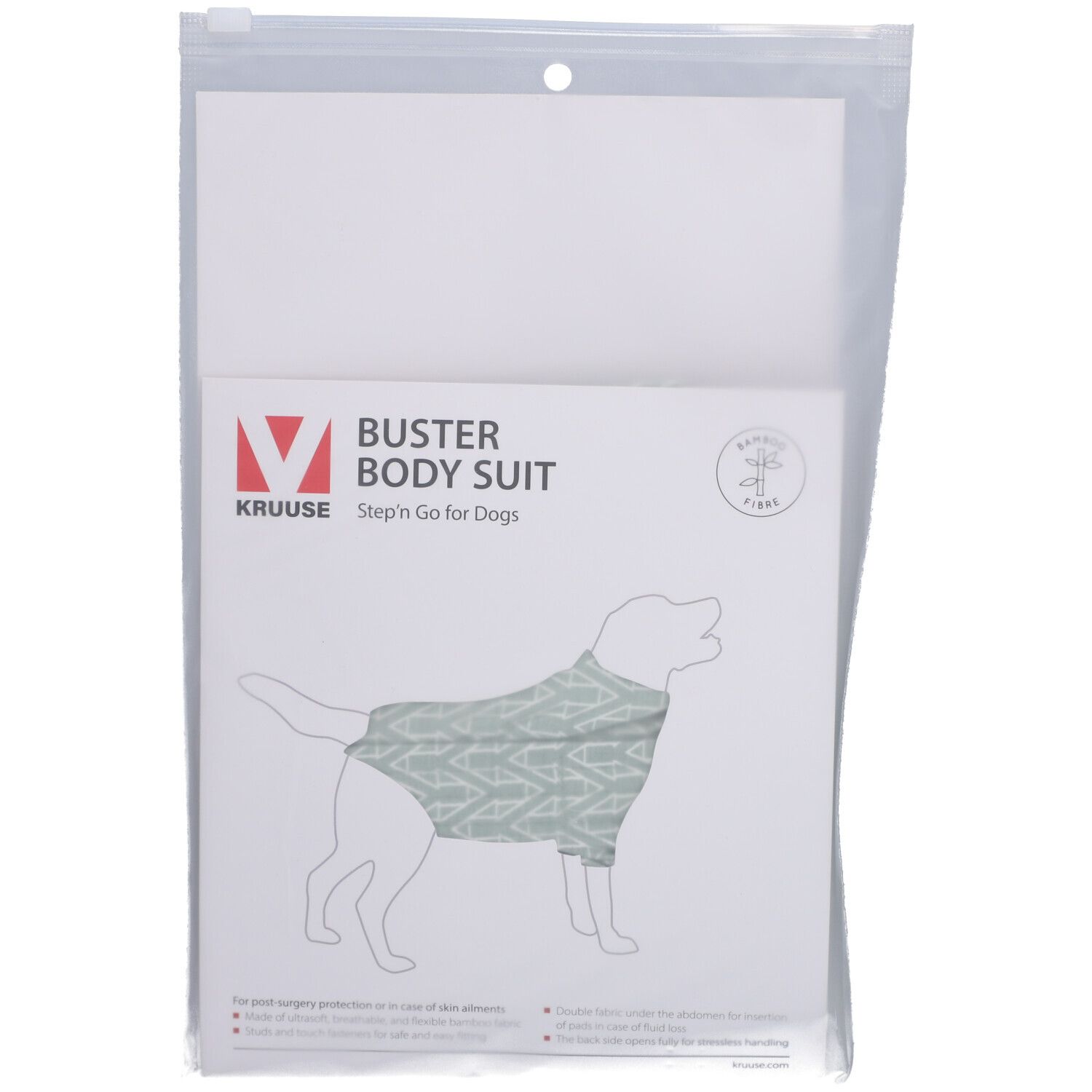 Verpakking met BUSTER Body Suit. Opschrift Step'n Go for Dogs. Illustratie van een hond met pak. Logo en tekst.