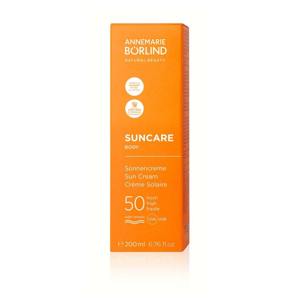 Emballage de crème solaire. Marque : ANNEMARIE BÖRLIND. SUNCAR Body SPF 50. 200ml.