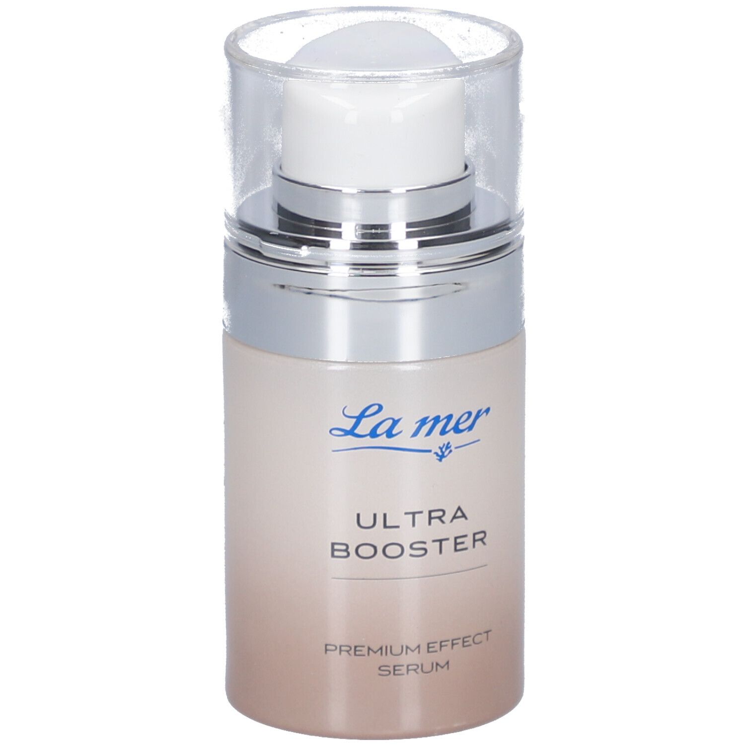 Flacon de sérum avec pompe. Logo La mer et nom du produit ULTRA BOOSTER. Dégradé de couleur brun clair à blanc.
