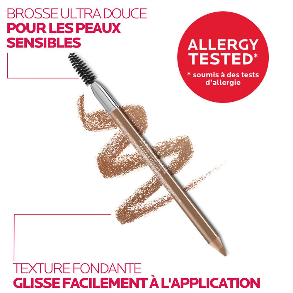 Crayon à sourcils brun clair avec brosse. Texte: Brosse ultra douce pour peaux sensibles, texture fondante, glisse facilement à l'application.