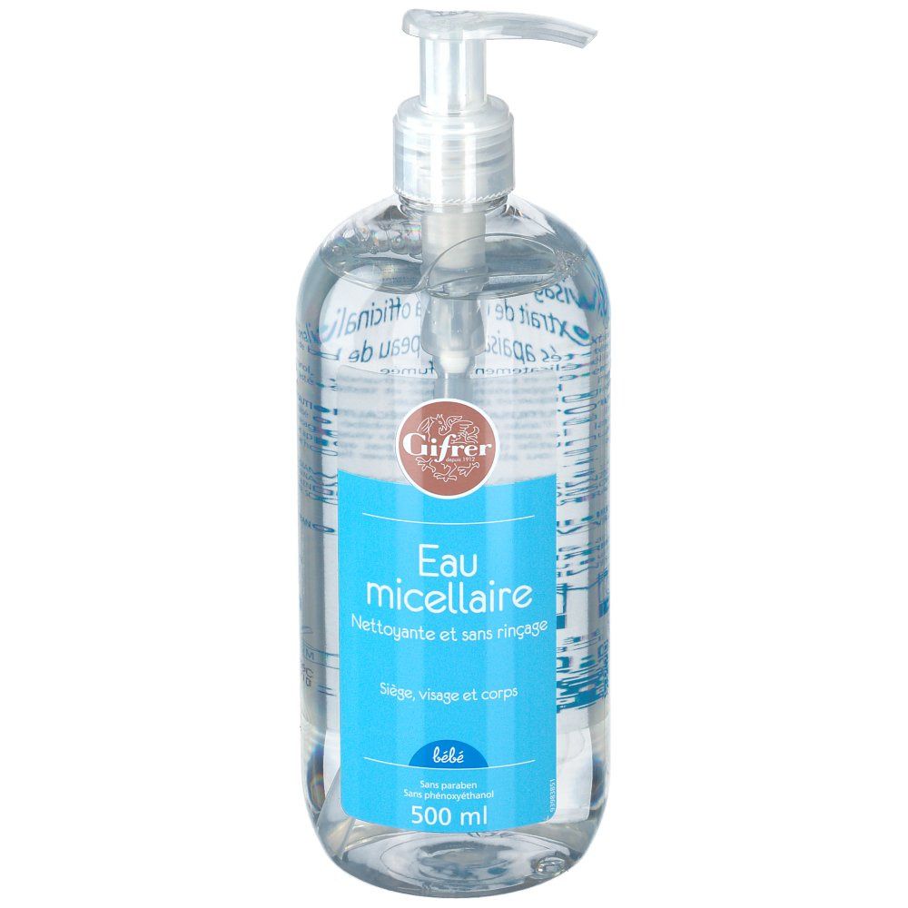 Flacon transparent avec pompe. Étiquette bleue avec texte "Eau micellaire".