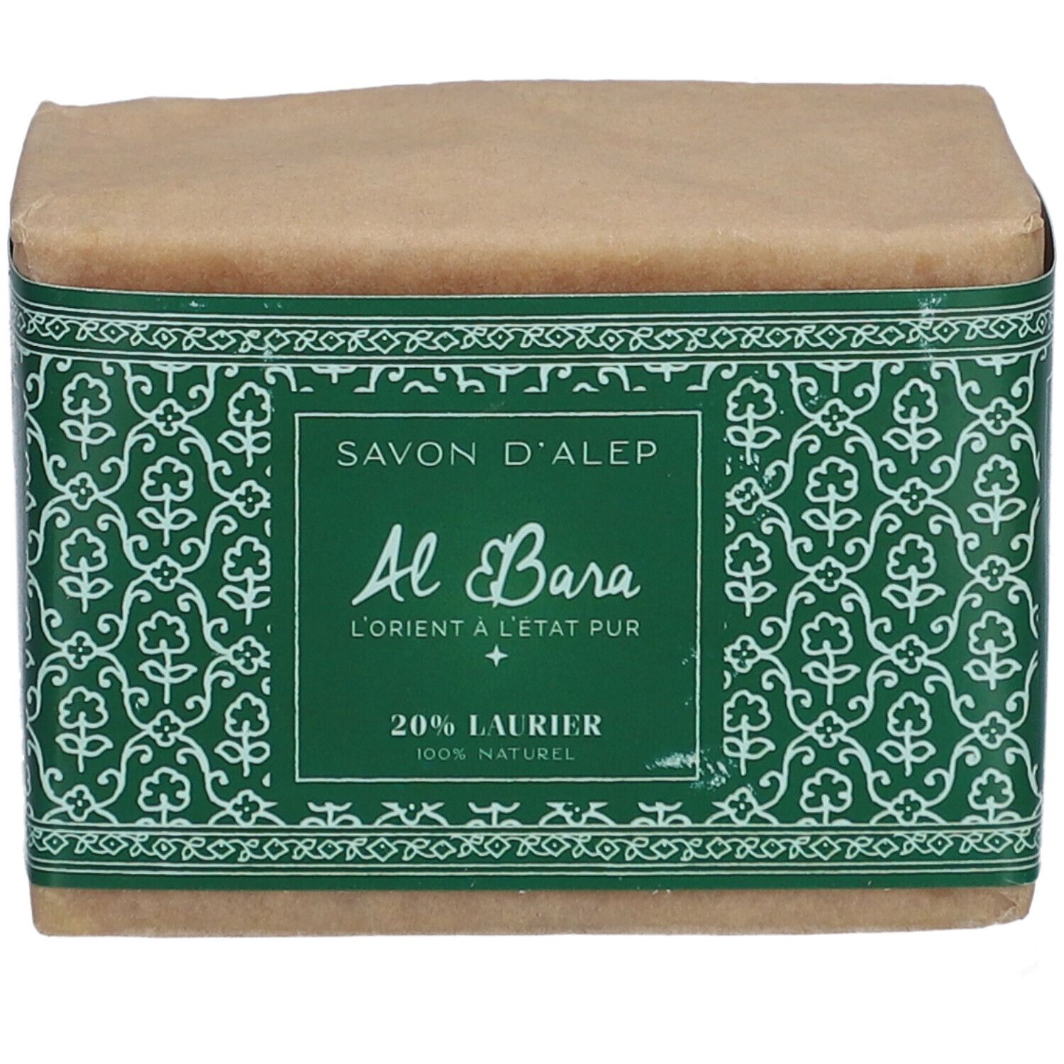Zeep verpakt in papier. Groene band met bloemmotieven en tekst: Savon d'Alep, Al Bara, 20% Laurier.
