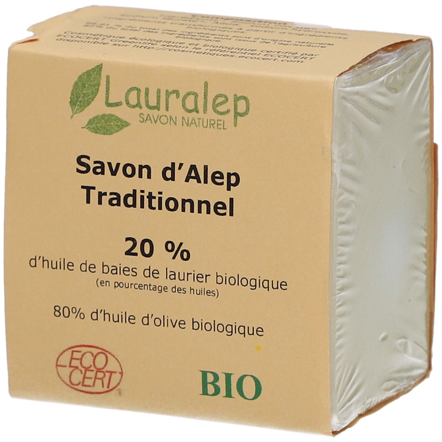 Verpakte zeep. Op de verpakking staat Lauralep, Savon d'Alep Traditionnel, 20% laurierolie, 80% olijfolie. Ecocert-logo en BIO.