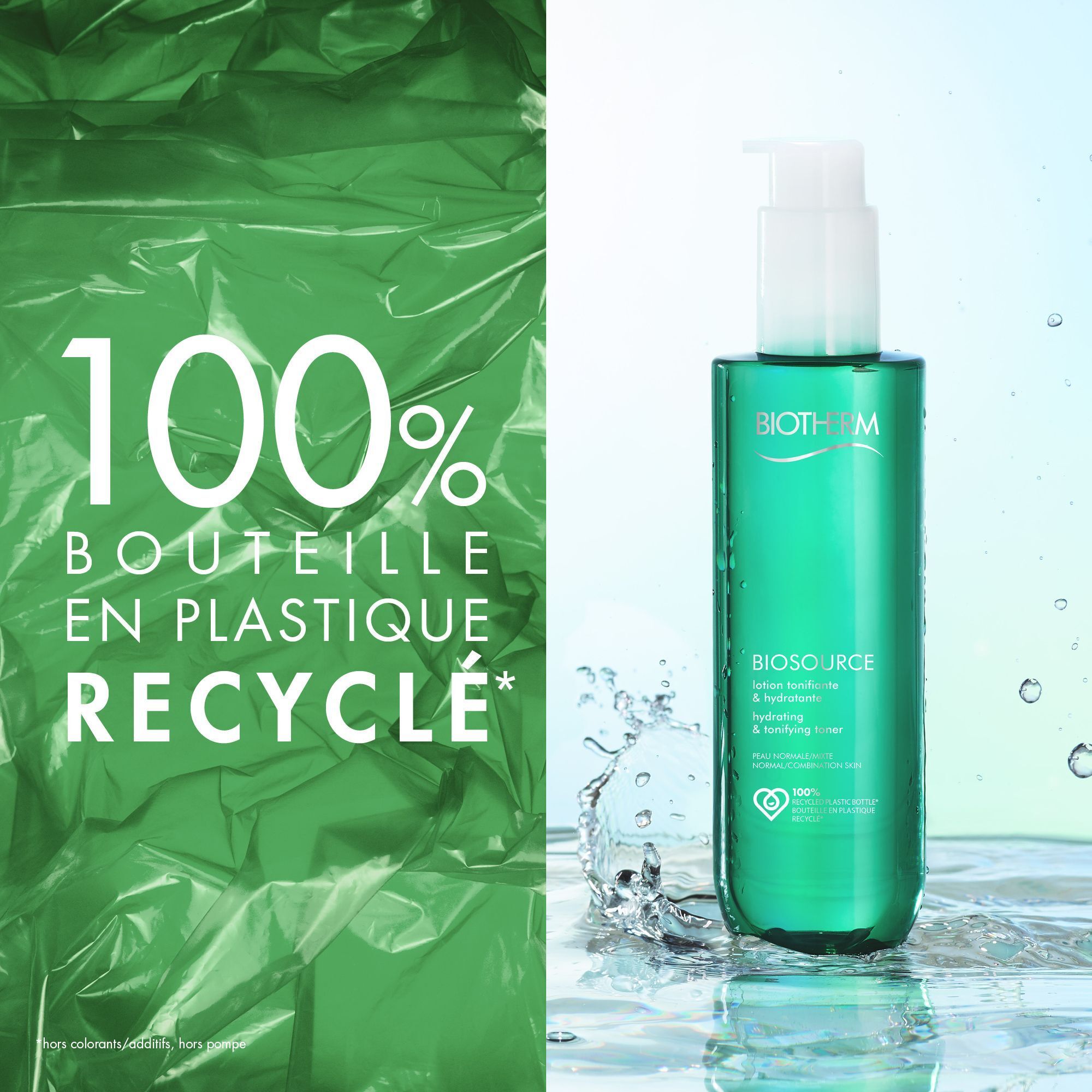 Groene plastic zak met tekst: 100% gerecyclede plastic fles. Groene fles met pomp.