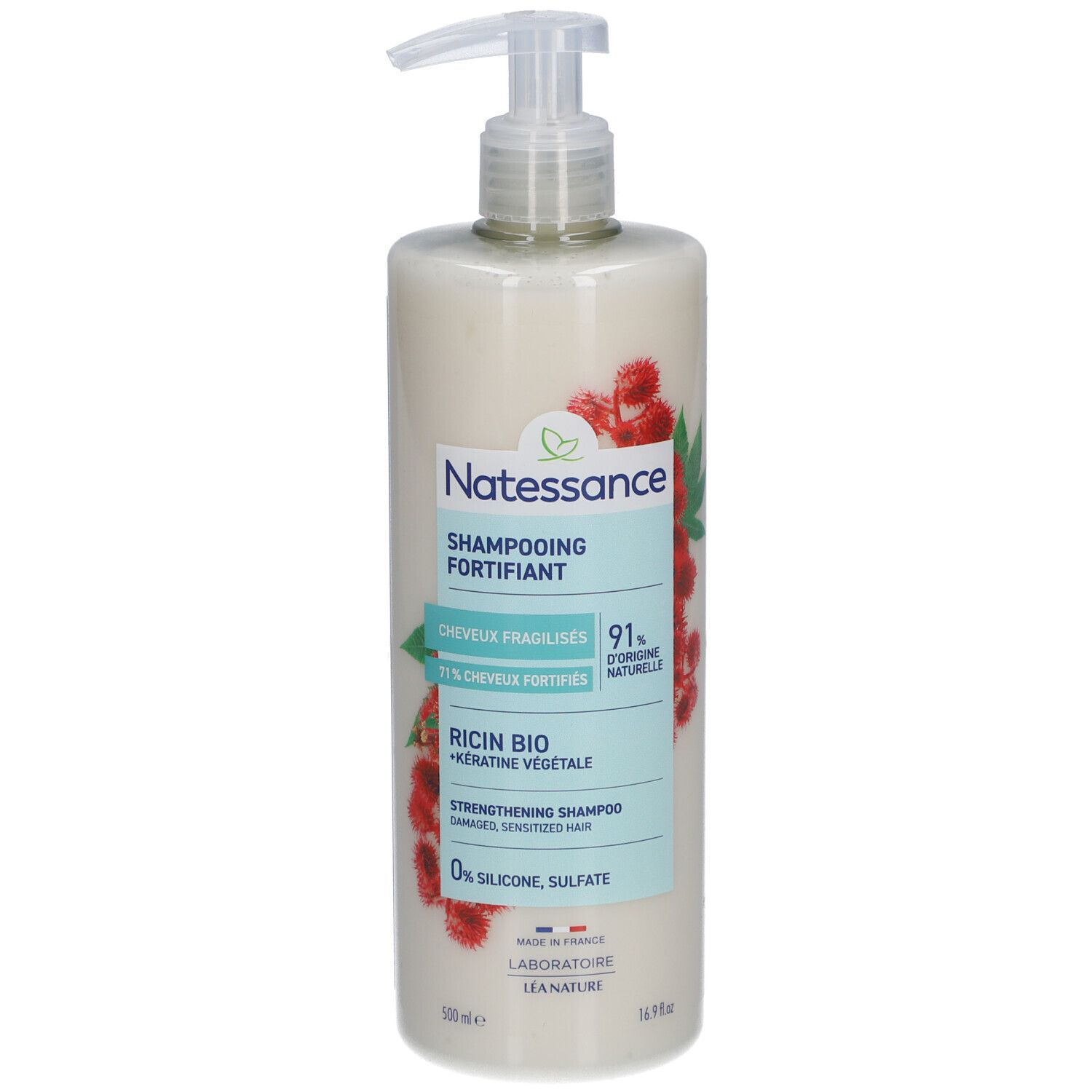 Shampoo fles met pomp. Opschrift: Natessance, Shampooing Fortifiant, Ricin Bio, 91% natuurlijke ingrediënten.