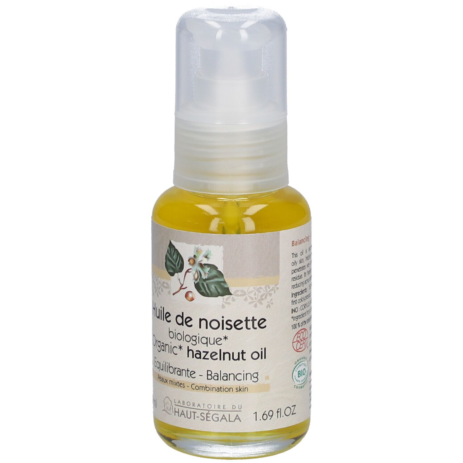 Transparante olie in fles met pomp. Opschrift: Huile de noisette biologique, 50 ml.
