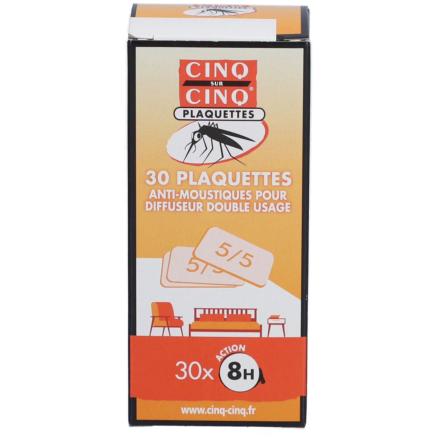 Verpakking met 30 anti-muggenplaten CINQ SUR CINQ. Oranje-wit ontwerp. Productnaam en insectenafbeelding.