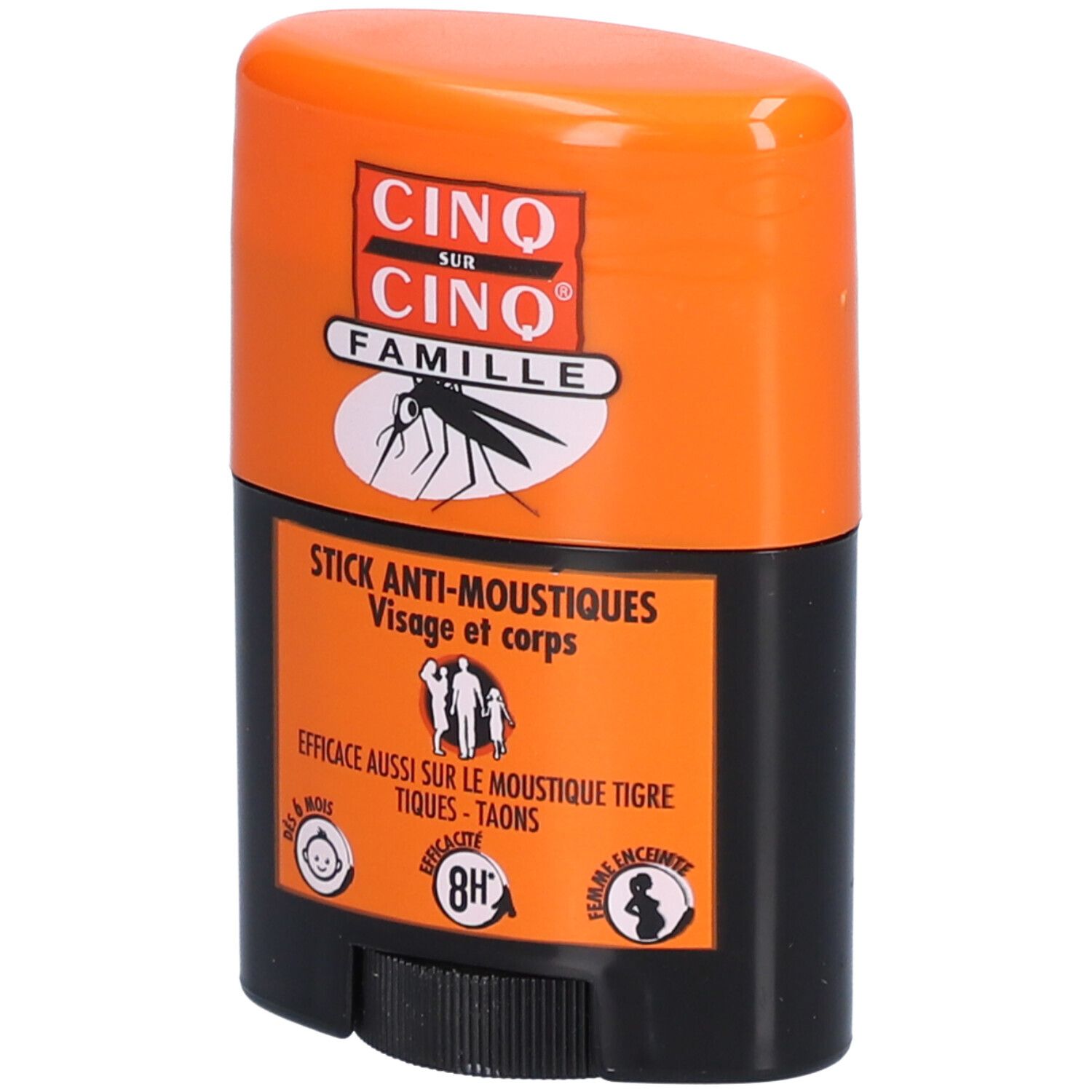 Oranje en zwarte anti-muggenstick. Opschrift: CINQ SUR CINQ FAMILLE, STICK ANTI-MOUSTIQUES. Pictogrammen: baby, zwangere vrouw, 8H.