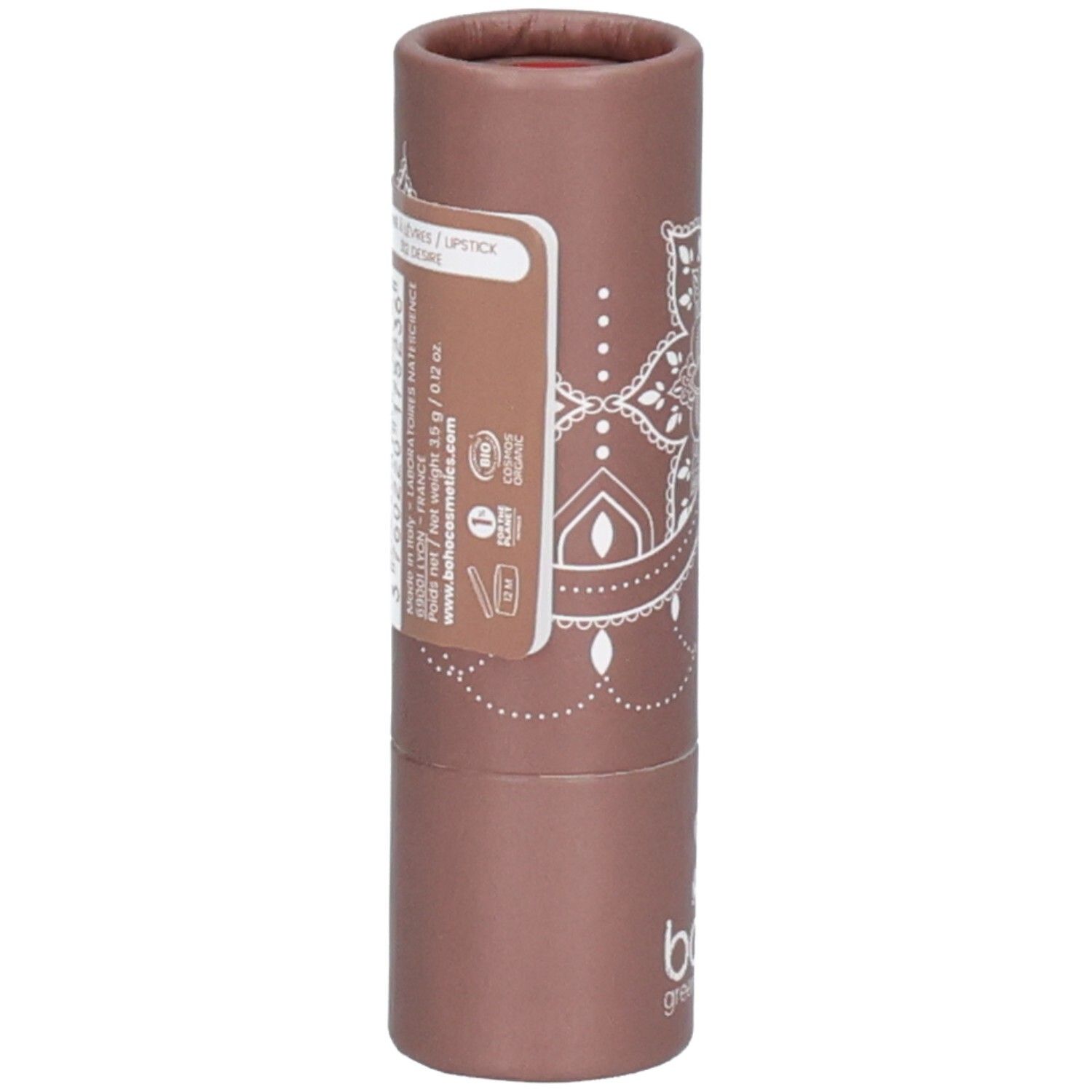 Lippenstift in bruine kartonnen verpakking. Label met productinformatie. Merk: bo.ho green make-up.