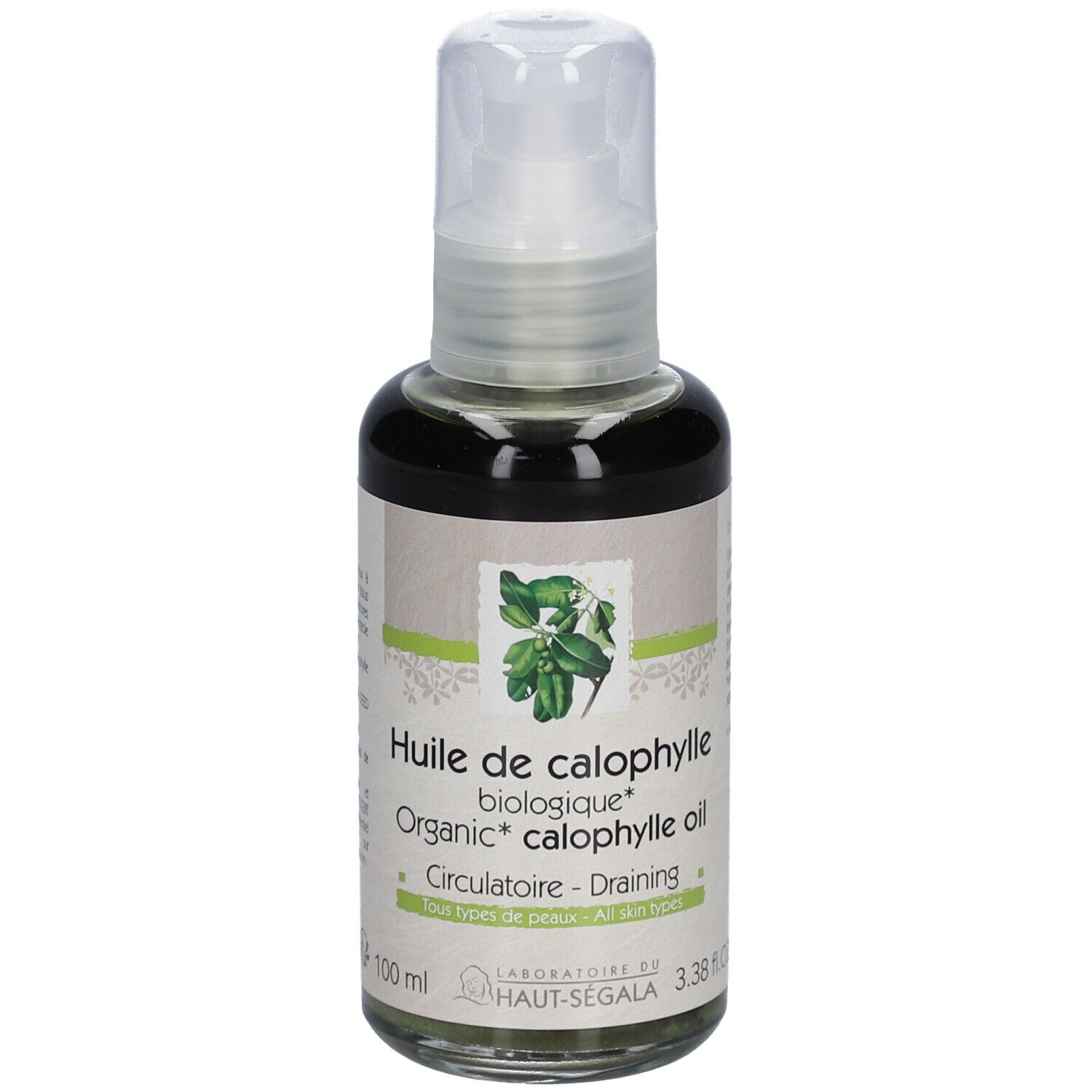 Flacon en verre avec vaporisateur. Étiquette avec texte : Huile de calophylle biologique, Organic calophylle oil.