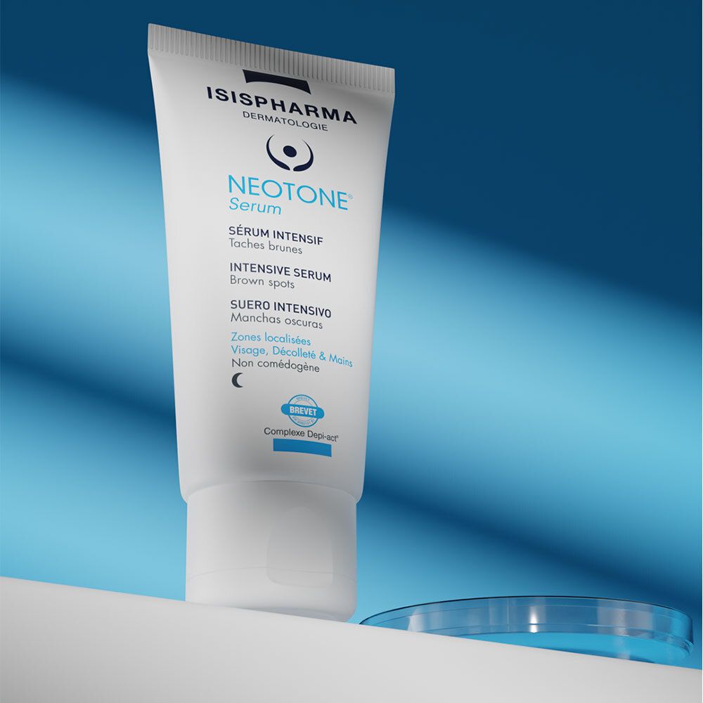 Witte tube, Neotone Serum, op blauwe achtergrond. ISISPHARMA logo. Nachtsymbool. Op een plank.