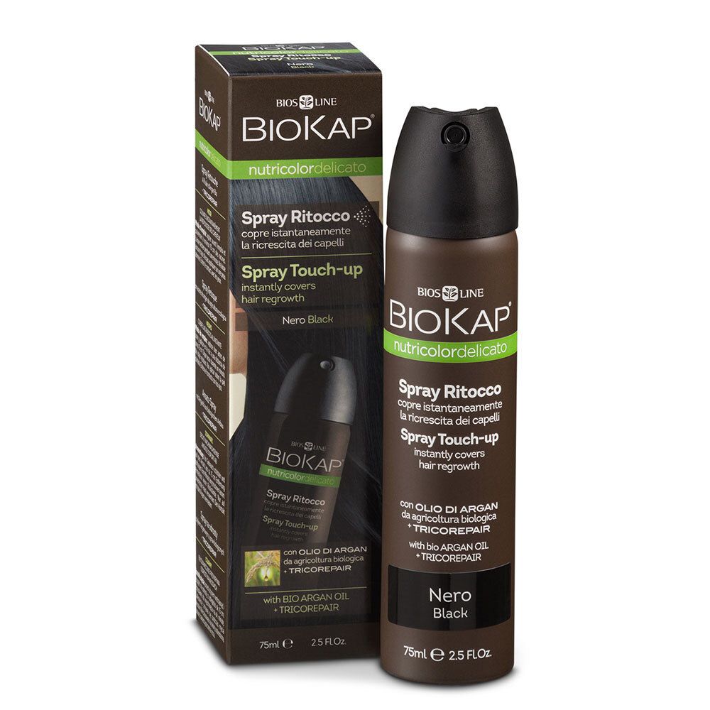 BIOKAP Nutricolor Delicato Spray Retouche Zwart. Spray en verpakking. Tekst en logo zichtbaar.
