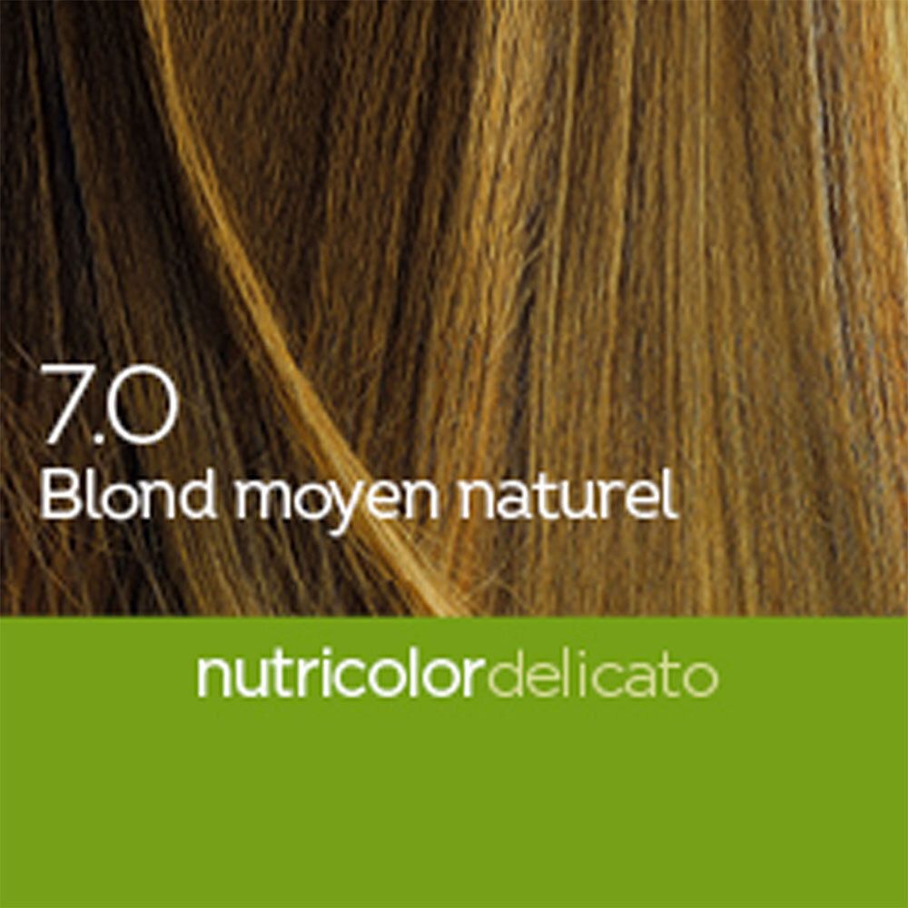 Haarstreng met de tekst 7.0 Blond moyen naturel en het logo Nutricolor Delicato.