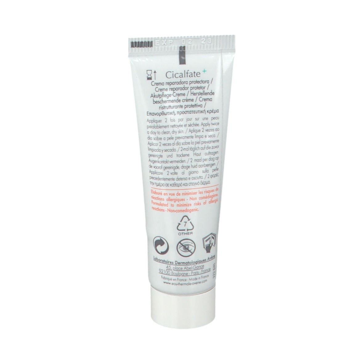 Achterkant tube "Cicalfate+". Meertalige tekst. Ingrediënten, instructies, fabrikant.