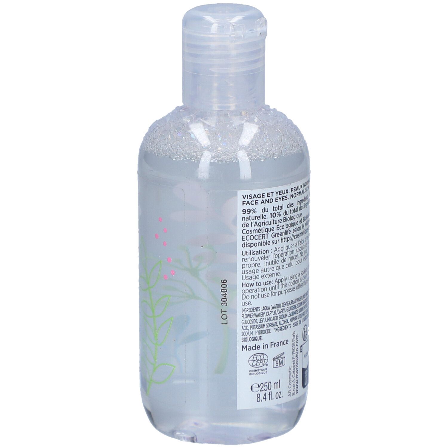 Achterkant transparante fles MARILOU BIO micellair water. Tekst: Voor normale huid en ogen. ECOCERT-certificering.