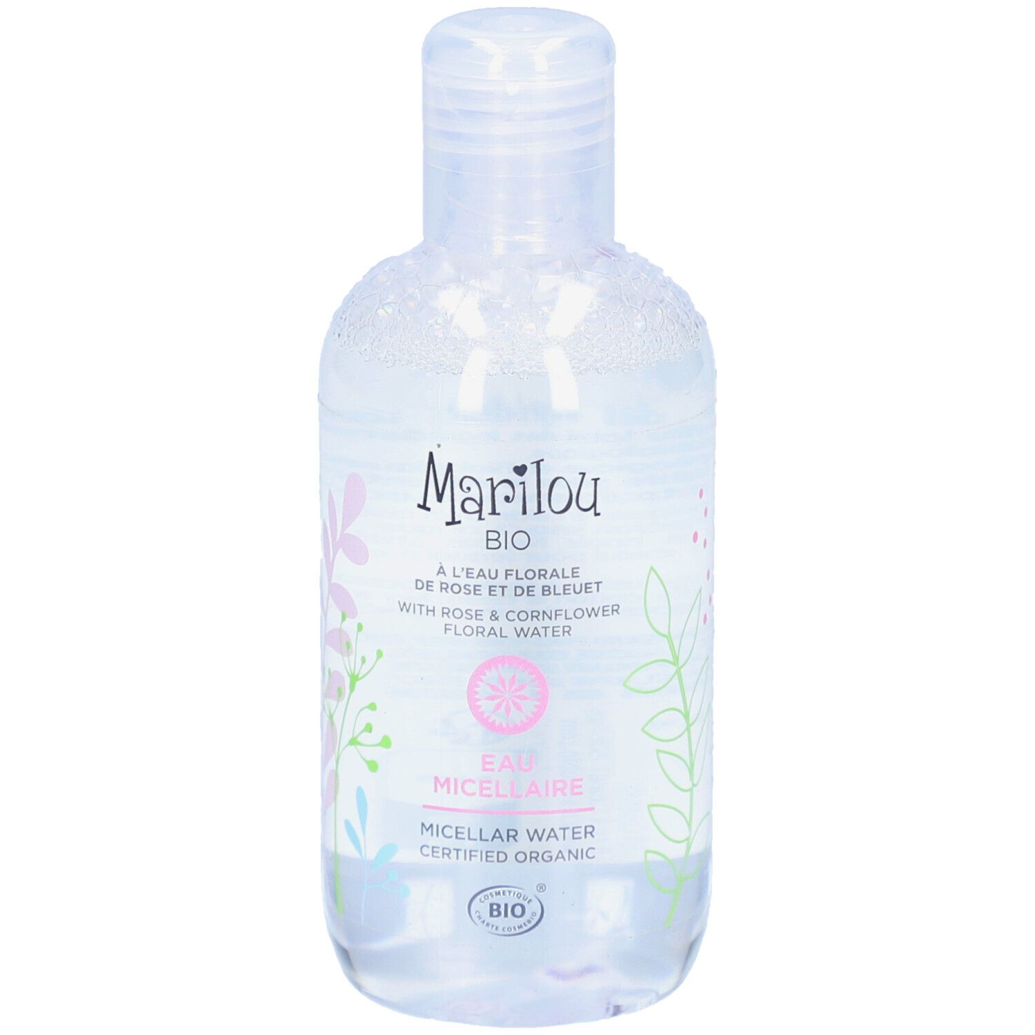 Transparante fles MARILOU BIO micellair water. Opschrift: A L'EAU FLORALE DE ROSE ET DE BLEUET. Met rozen- en korenbloemwater.