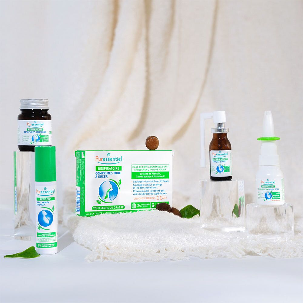 Produits PURESSENTIEL : spray, comprimés, spray nasal, flacons. Sur fond blanc.