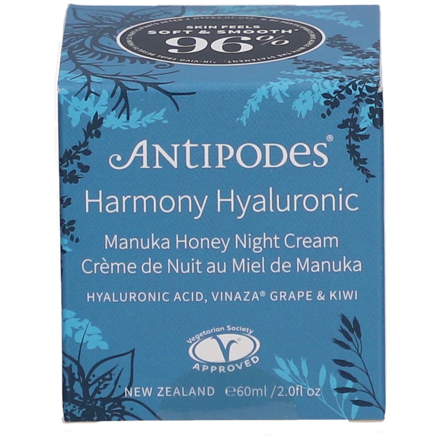 Voorkant van de kartonnen verpakking. Opschrift: Antipodes Harmony Hyaluronic Manuka Honey Night Cream. Met logo.