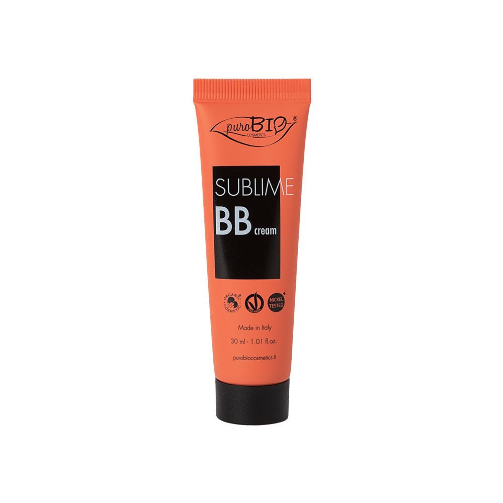 Tube orange avec bouchon noir. Inscription: Sublime BB cream. Marque: Purobio. Avec logos et texte.