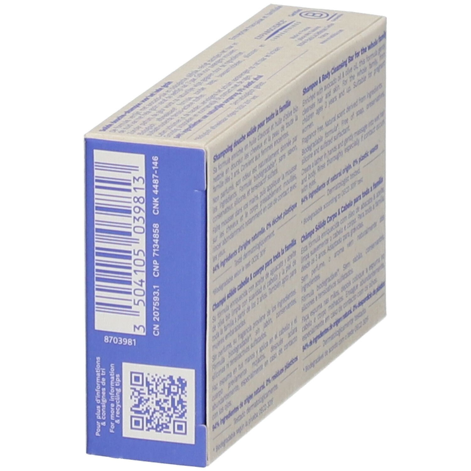 Kartonnen verpakking, schuin van opzij. Achterkant met tekst in verschillende talen. Barcode en QR-code zichtbaar.