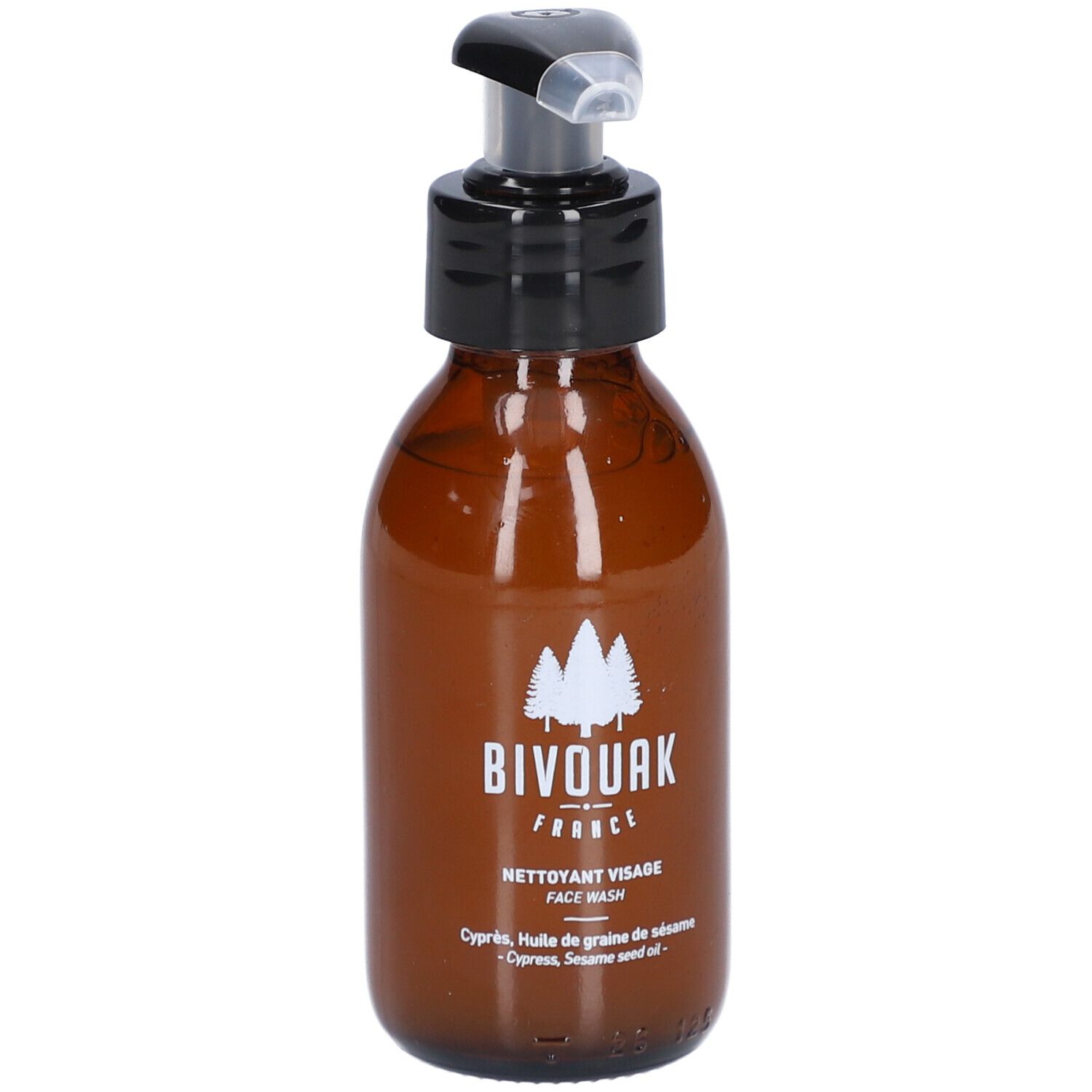 Bruine glazen fles met zwarte pomp. Opschrift: BIVOUAK FRANCE, NETTOYANT VISAGE FACE WASH.