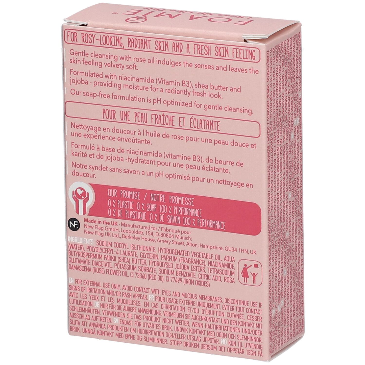 Roze verpakking met tekst. Opschrift: FOAMIE, Cleansing Face Bar. Bevat informatie over ingrediënten en fabrikant.