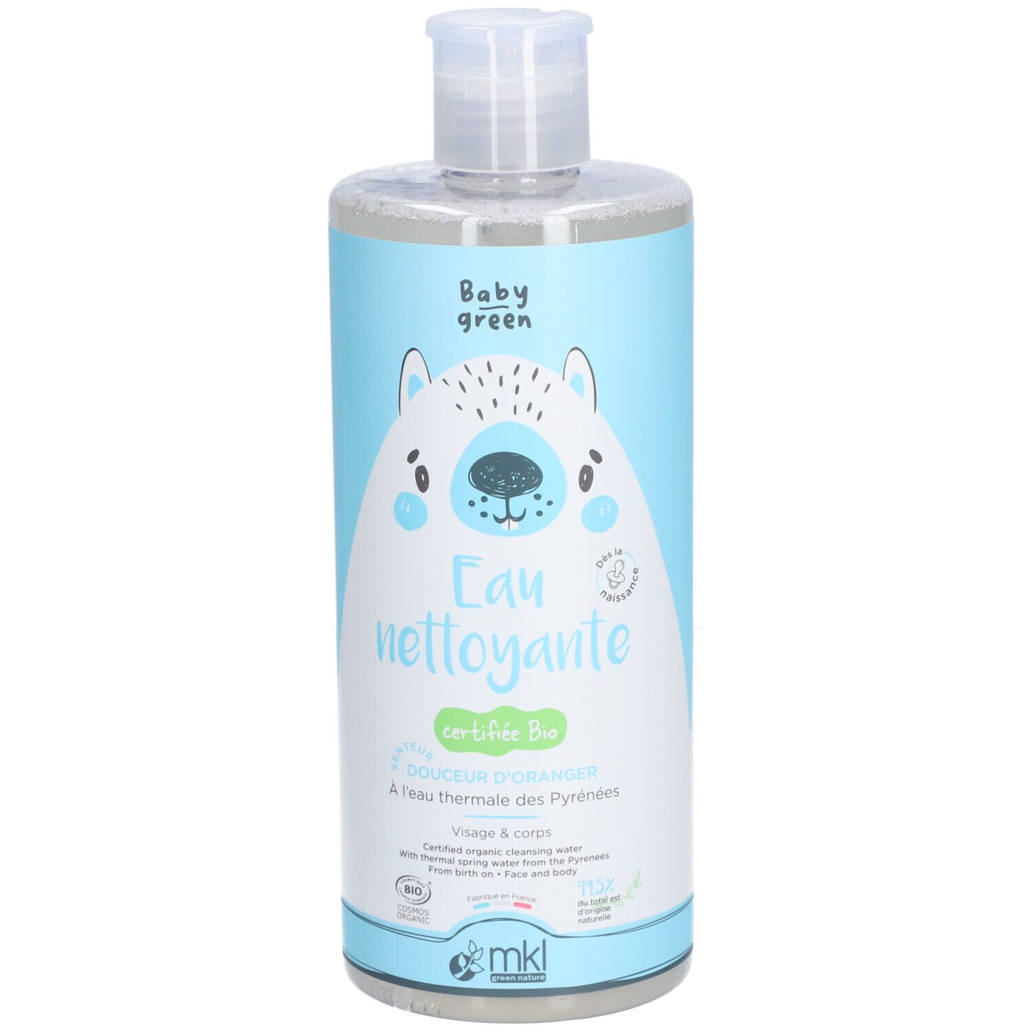 Fles Baby Green Eau Nettoyante. Lichtblauwe fles met beer-illustratie. Tekst: Eau nettoyante, certifié Bio, à l'eau thermale des Pyrénées.