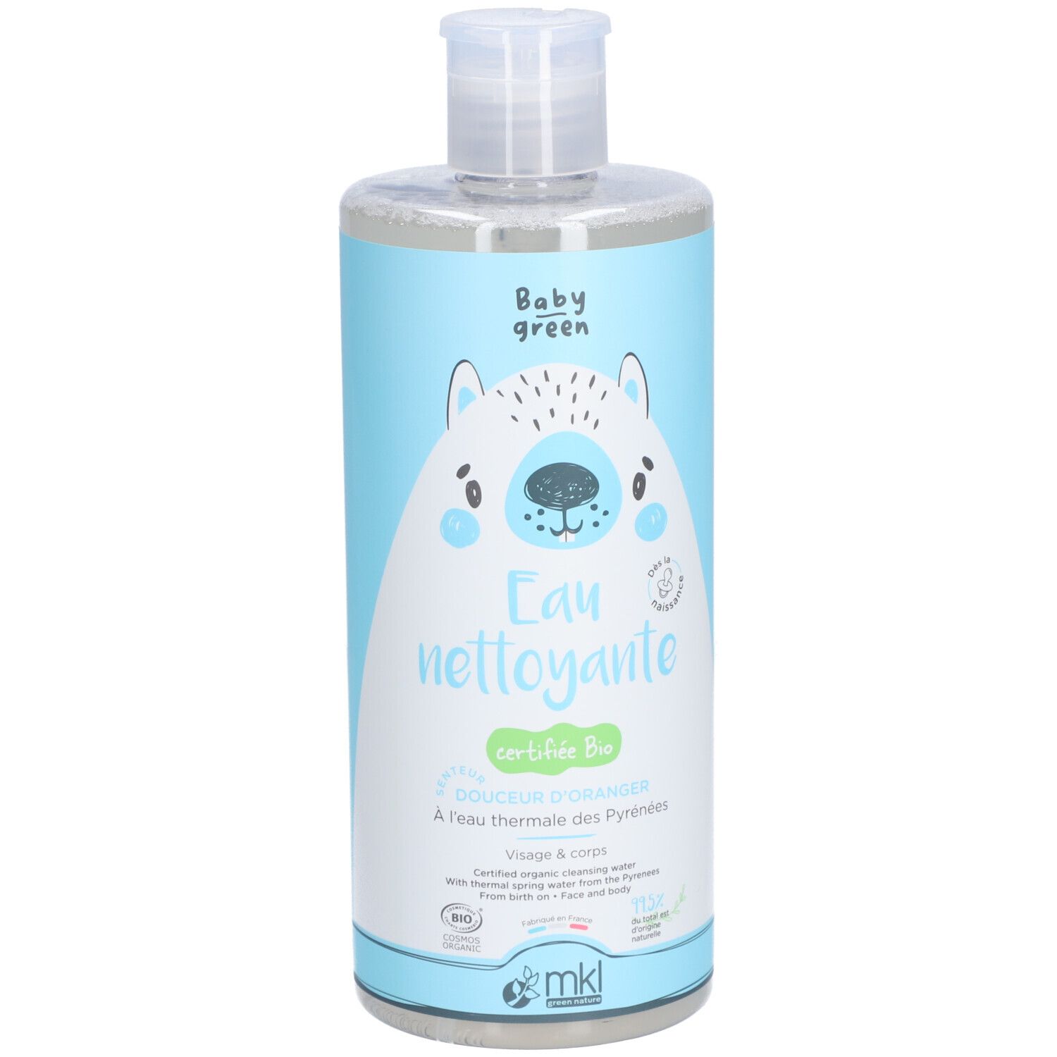 Fles Baby Green Eau Nettoyante. Lichtblauwe fles met beer-illustratie. Tekst: Eau nettoyante, certifié Bio, à l'eau thermale des Pyrénées.