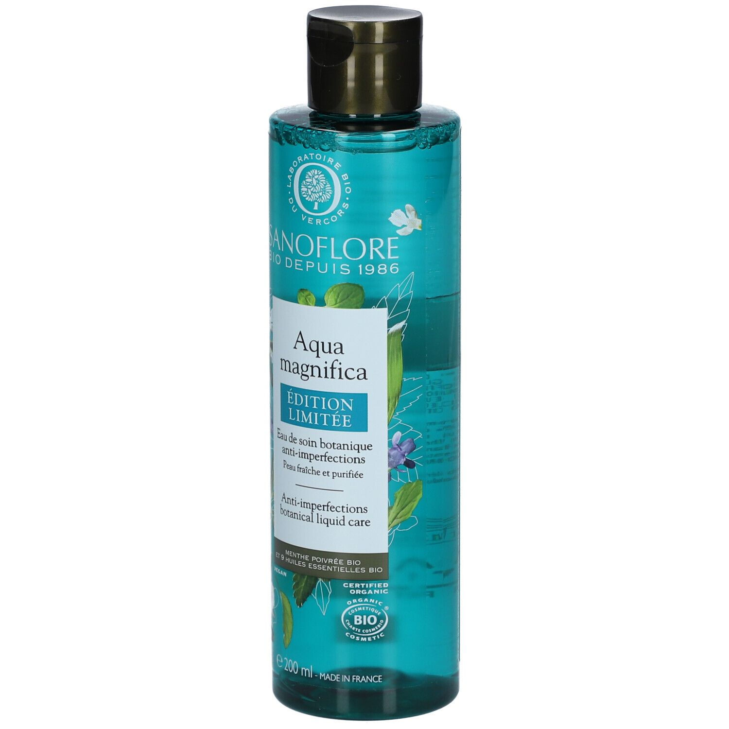 Sanoflore Aqua Magnifica fles. Turquoise vloeistof, bruine dop. Etiket met tekst en logo.