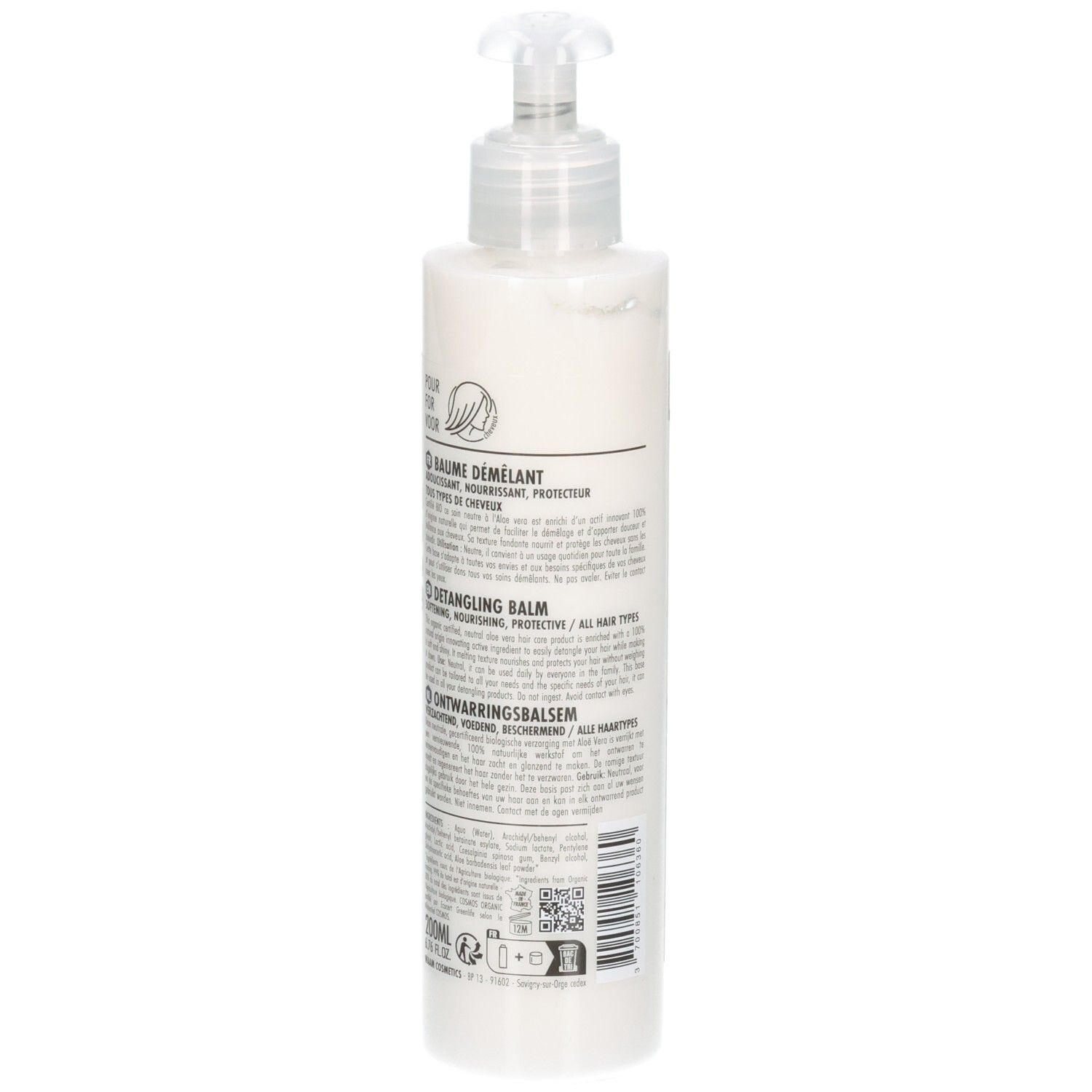 Flacon blanc avec pompe, contenant un baume démêlant. Étiquette avec informations produit.