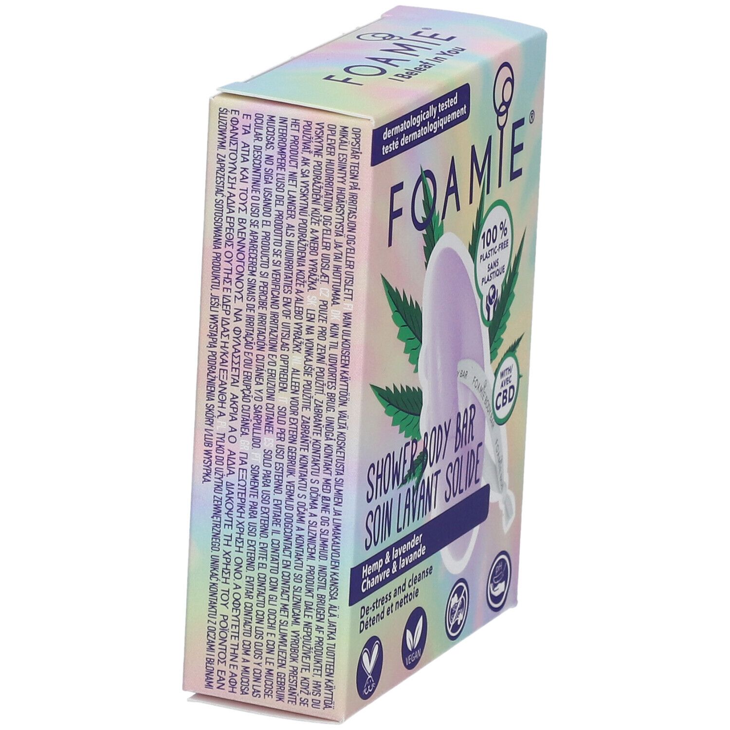 Verpakking van FOAMIE douche bar. Meertalige tekst. Hennep en lavendel. Veganistisch.