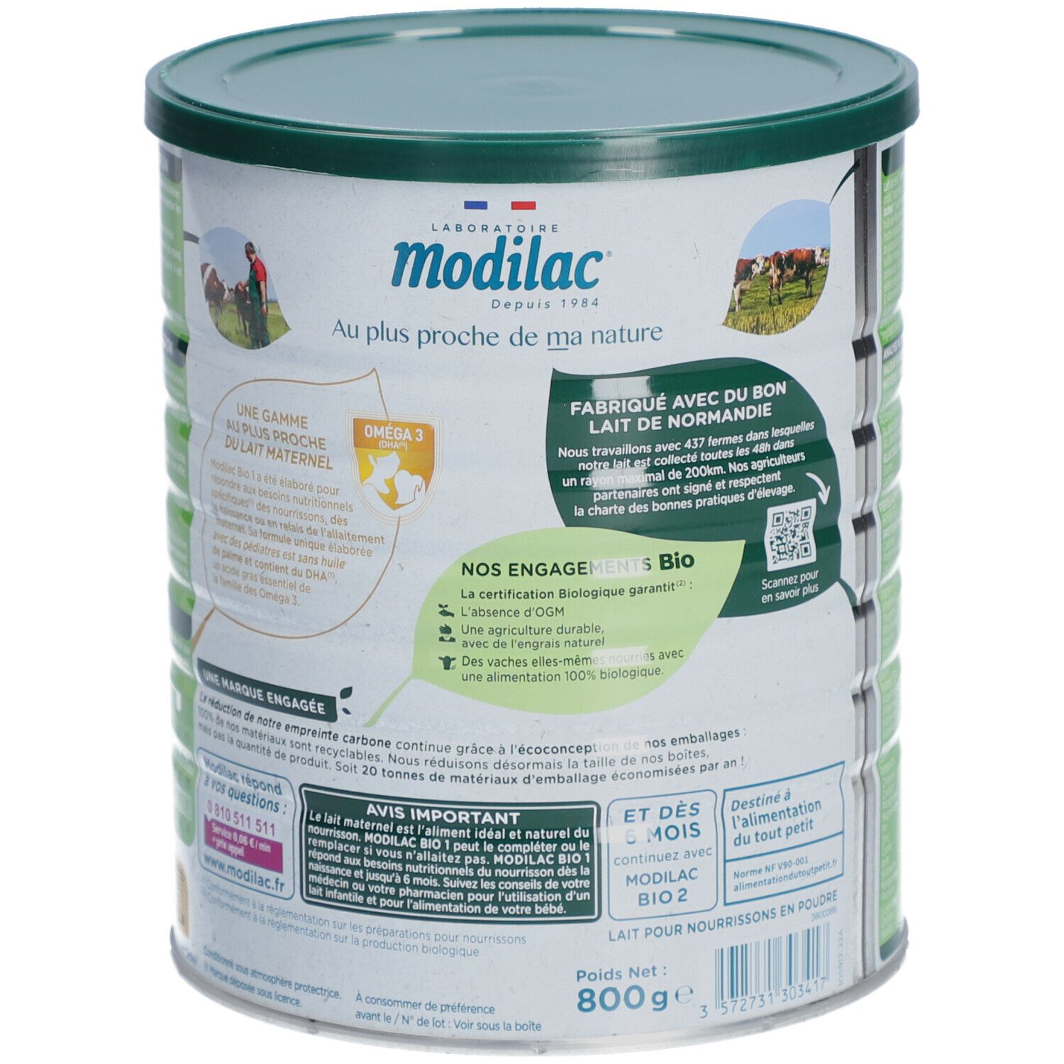Achterkant van de babyvoeding. Tekst over productie en bio-certificering. QR-code.