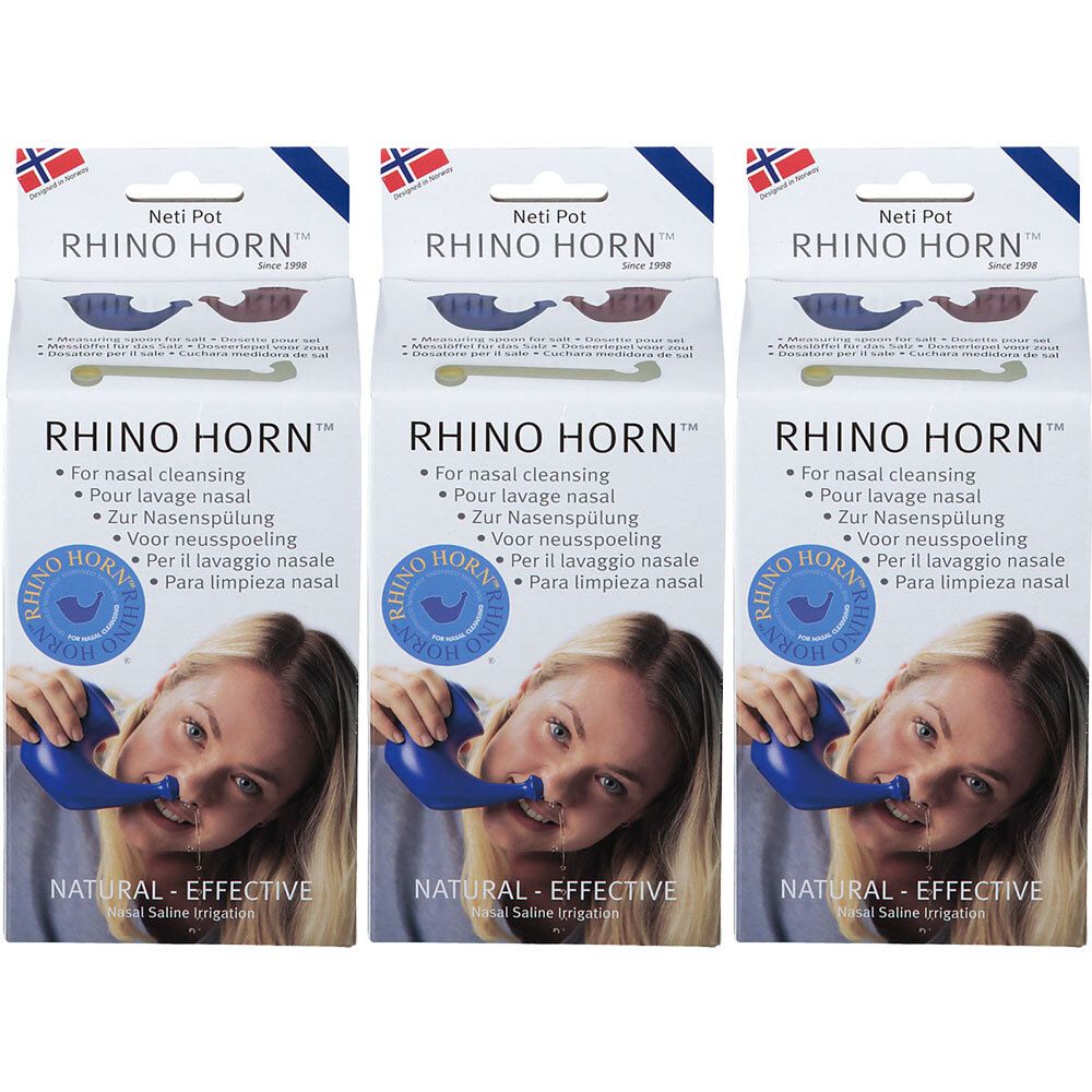 Trois boîtes de Rhino Horn. Chaque boîte montre une femme utilisant le dispositif de rinçage nasal bleu.