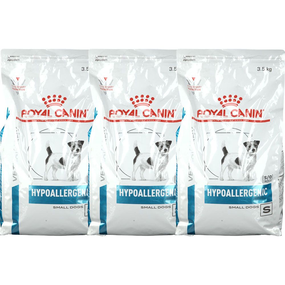 Drie zakken ROYAL CANIN® HYPOALLERGENIC hondenvoer. Opdruk: logo, hond, « HYPOALLERGENIC SMALL DOGS ». Gewicht: 3,5 kg.