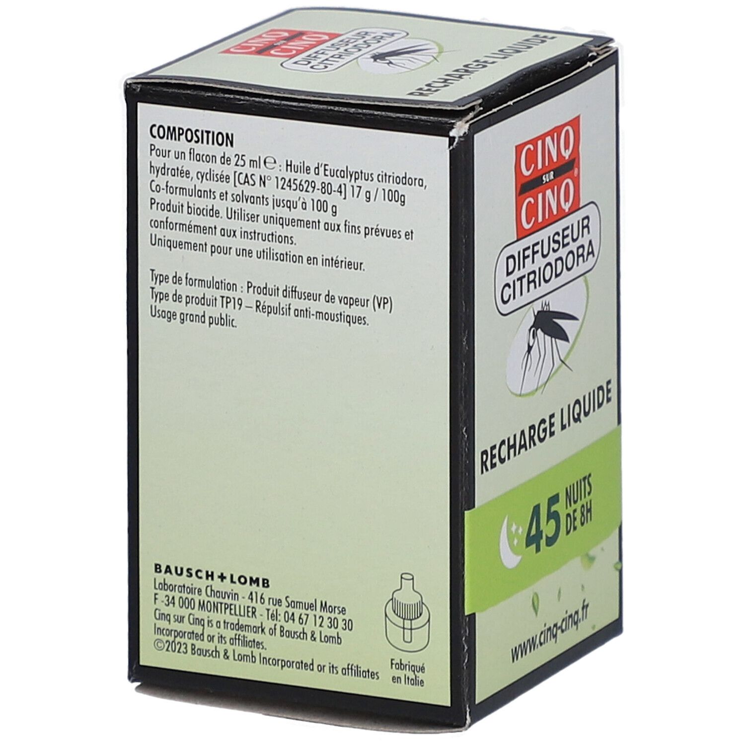 Kartonnen doos met productinformatie. Bevat tekst over de samenstelling en het merk. Toont een afbeelding van een fles.