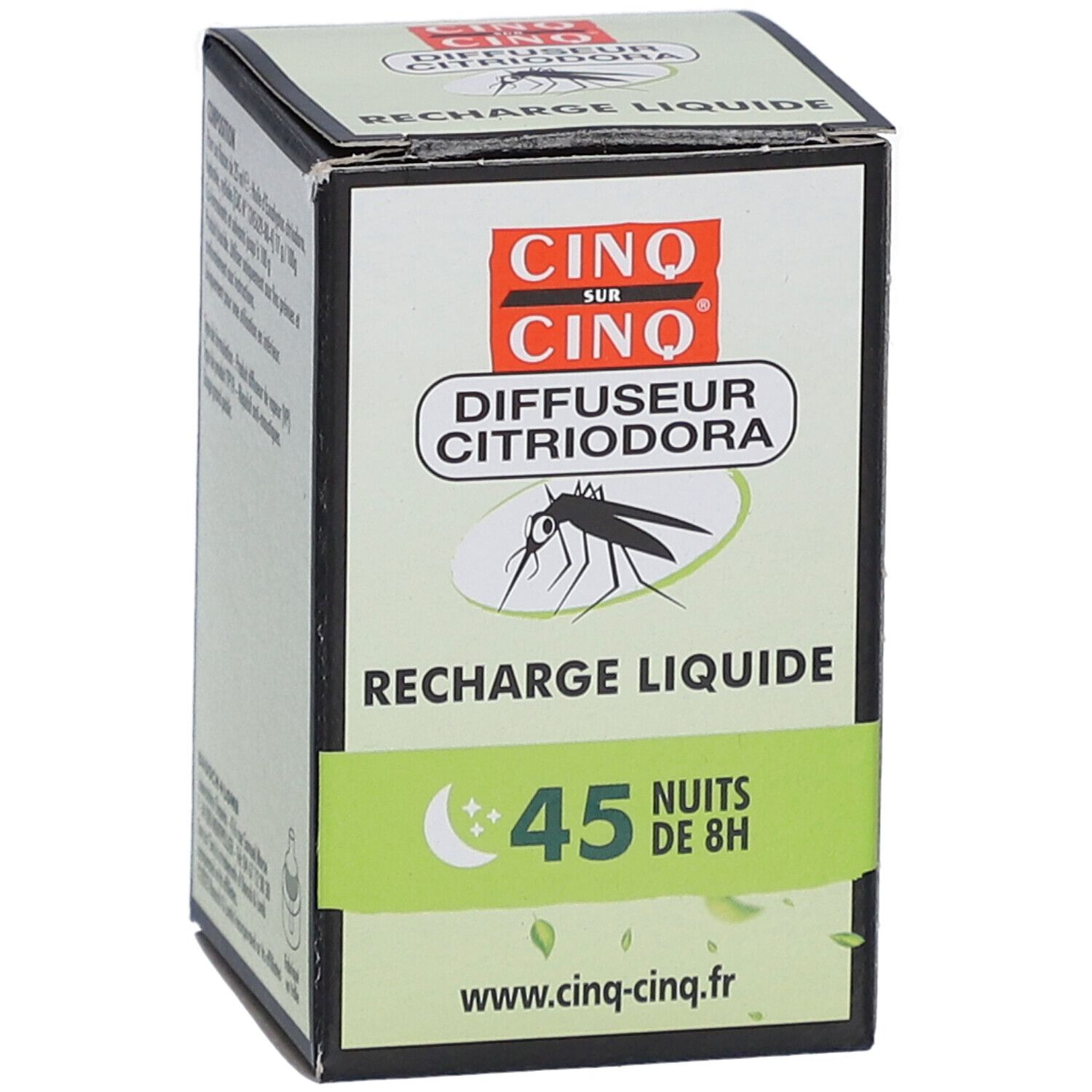 Kartonnen doos met productnaam en logo. Bevat tekst en een afbeelding van een mug. Geeft "45 Nuits de 8H" aan.