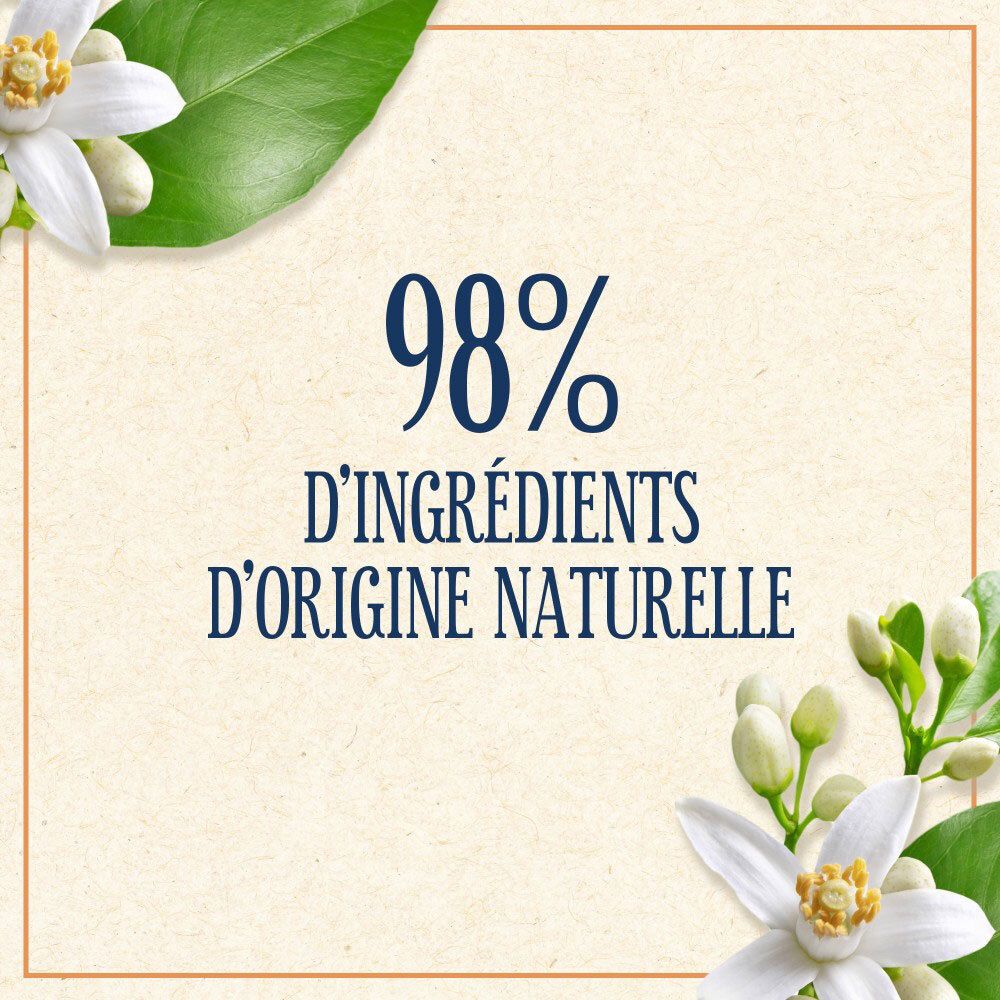 Gros plan : 98% d'ingrédients d'origine naturelle, fleurs d'oranger.