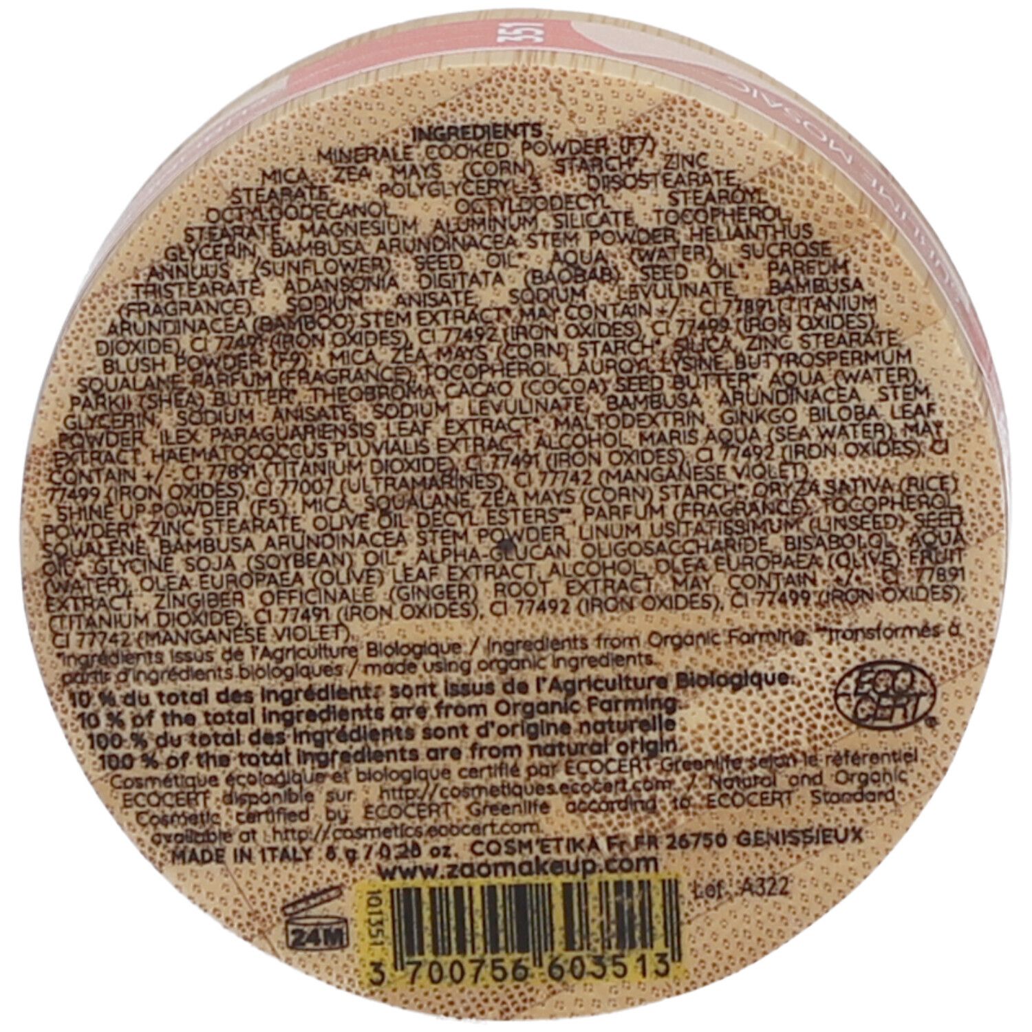 Ronde bodem van de houder met ingrediëntenlijst. Tekst: Ingrediënten, Organic Farming, Made in Italy. Opschriften: ZAO, 6.9 g, 24M.
