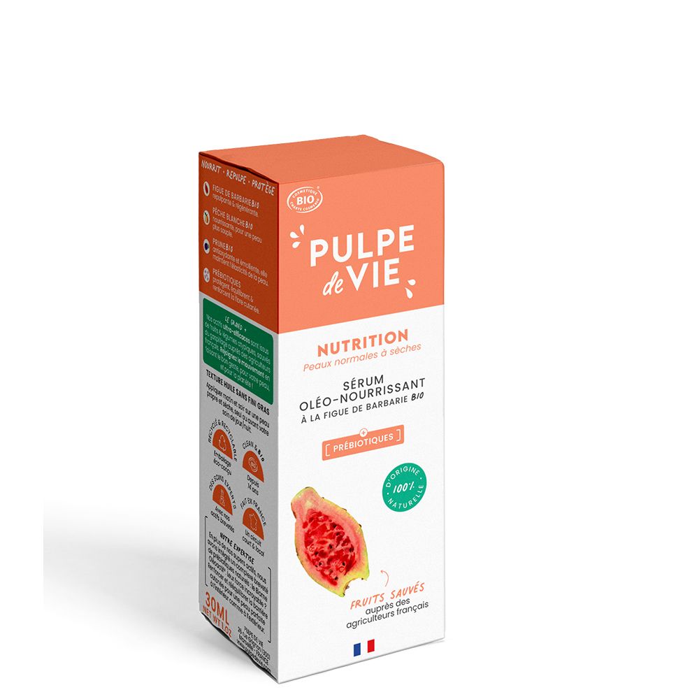 Kartonnen verpakking. Opschrift: PULPE DE VIE, Nutrition, Sérum oléo-nourrissant à la figue de barbarie BIO. Met prebiotica. Voor normale tot gemengde huid.