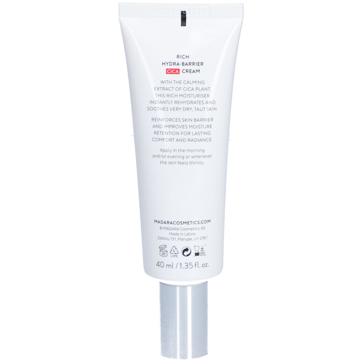 Achterkant van een witte tube met zilveren dop. Tekst: Rich Hydra-Barrier CICA Cream. Informatie over gebruik en ingrediënten.