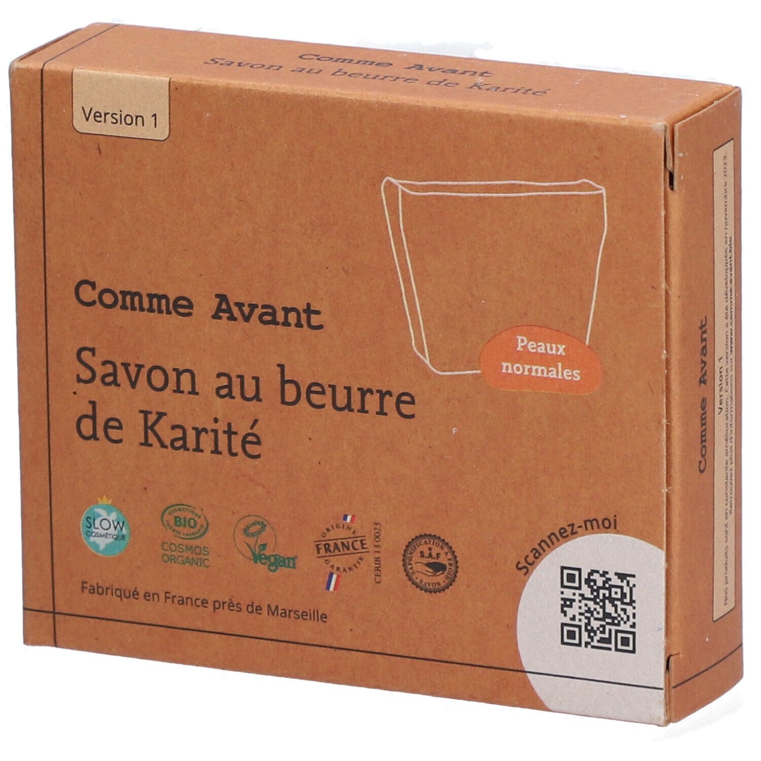 Kartonnen doos met productnaam en logo's. Opschrift: Savon au beurre de Karité. Voor normale huid.