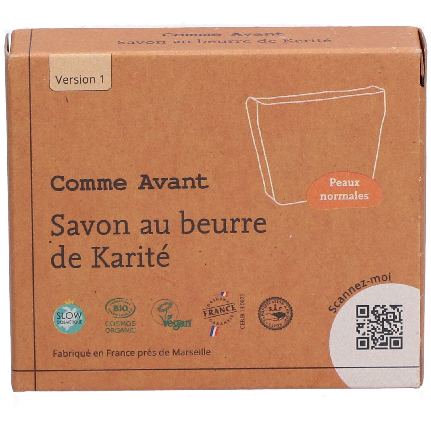 Kartonnen doos met productnaam en logo's. Opschrift: Savon au beurre de Karité. Voor normale huid.