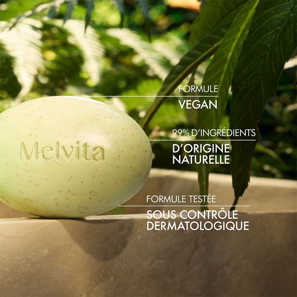 Zeep met 'Melvita' en tekst: Formule vegan, 99% d'ingrédients d'origine naturelle, Formule testée sous contrôle dermatologique.