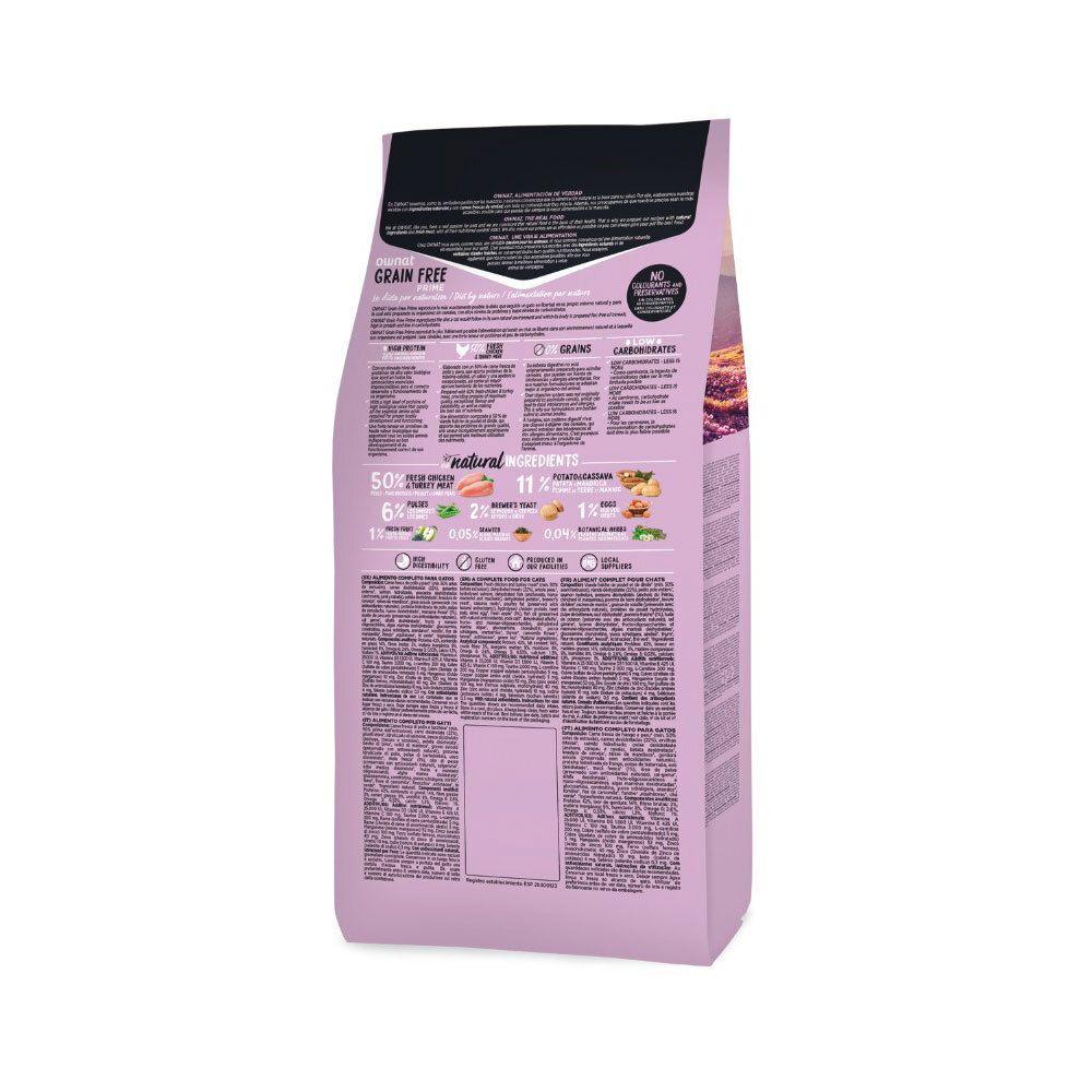 Achterkant van de roze zak. Tekst met ingrediënten en voedingswaarde-informatie. Bergen op de achtergrond.