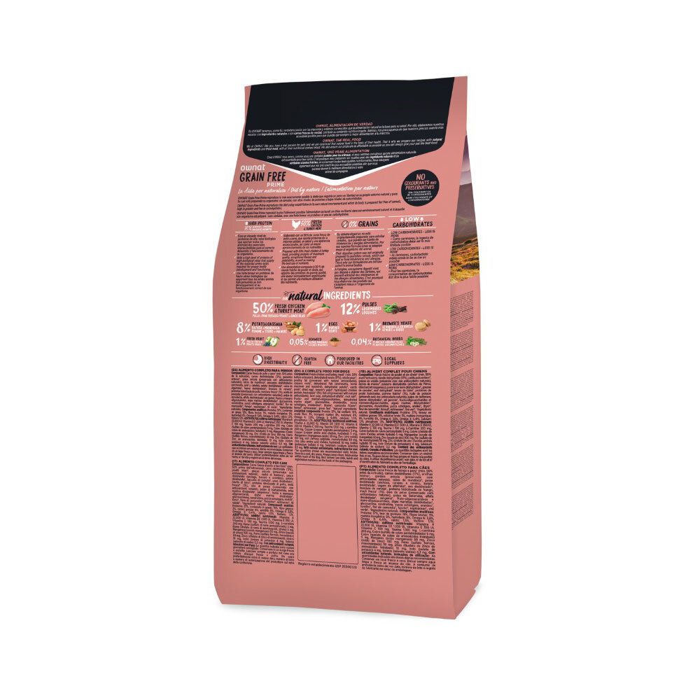 Achterkant van de roze verpakking met productinformatie. Tekst in verschillende talen. Details over ingrediënten en voedingswaarden.