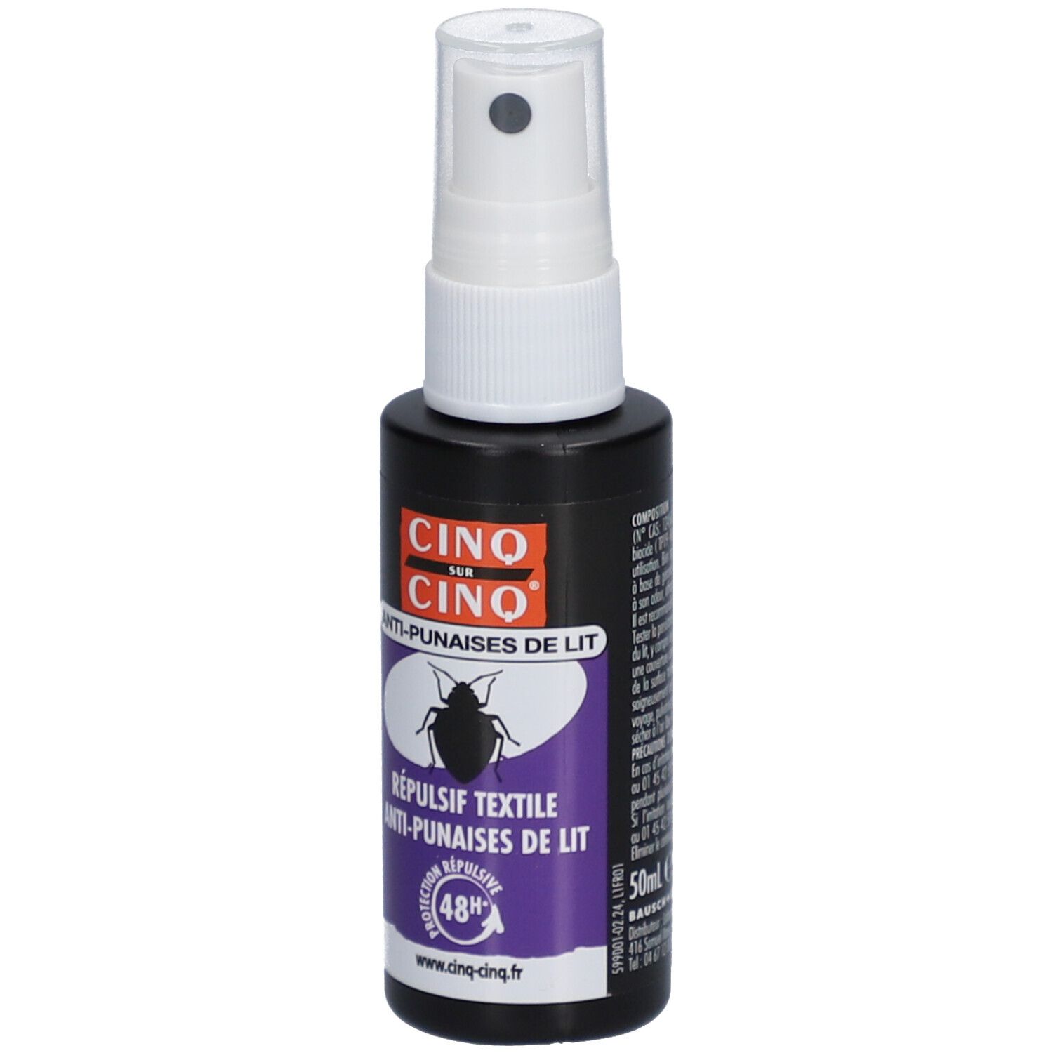 Zwarte spuitfles met witte spuitkop. Opschrift: CINQ SUR CINQ ANTI-PUNAISES DE LIT. Paars etiket met insect. 50ml.